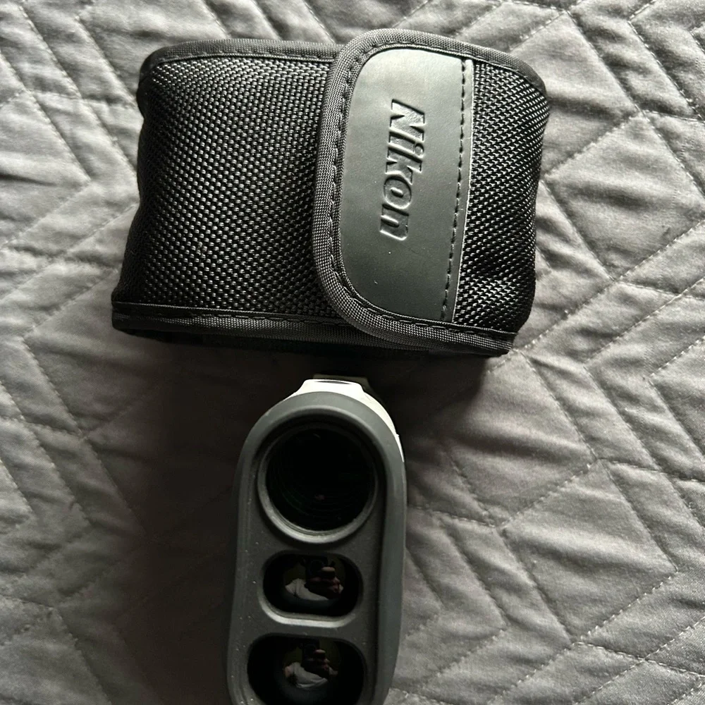 Nikon Coolshot Range Finder